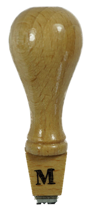 Gummistempel "M"