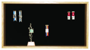 Vitrine à distinctions modèle ES 150, 50 x 70 cm pour 45 distinctions