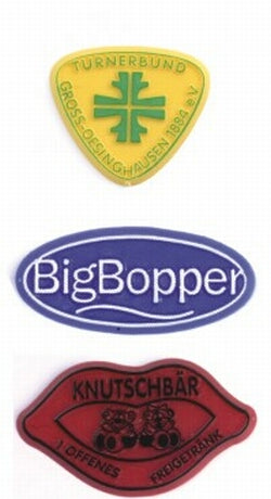 Insignes de fête en matière plastique